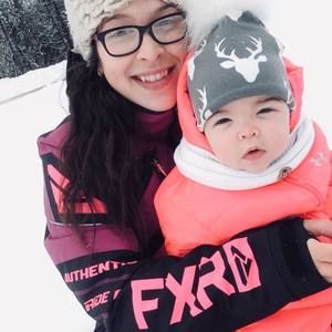 Meet your Posher, Caroline